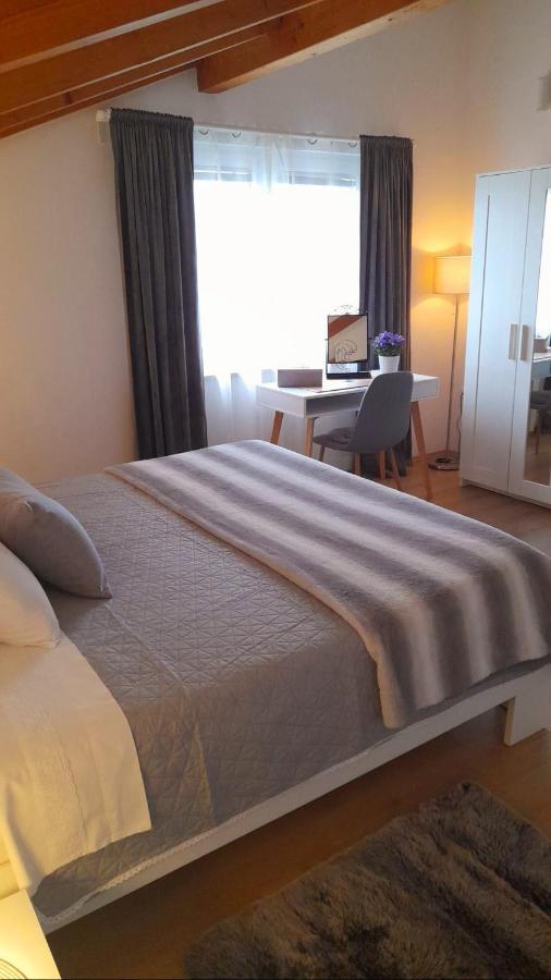 Apartman Diana,Free Parking Pula Exterior photo