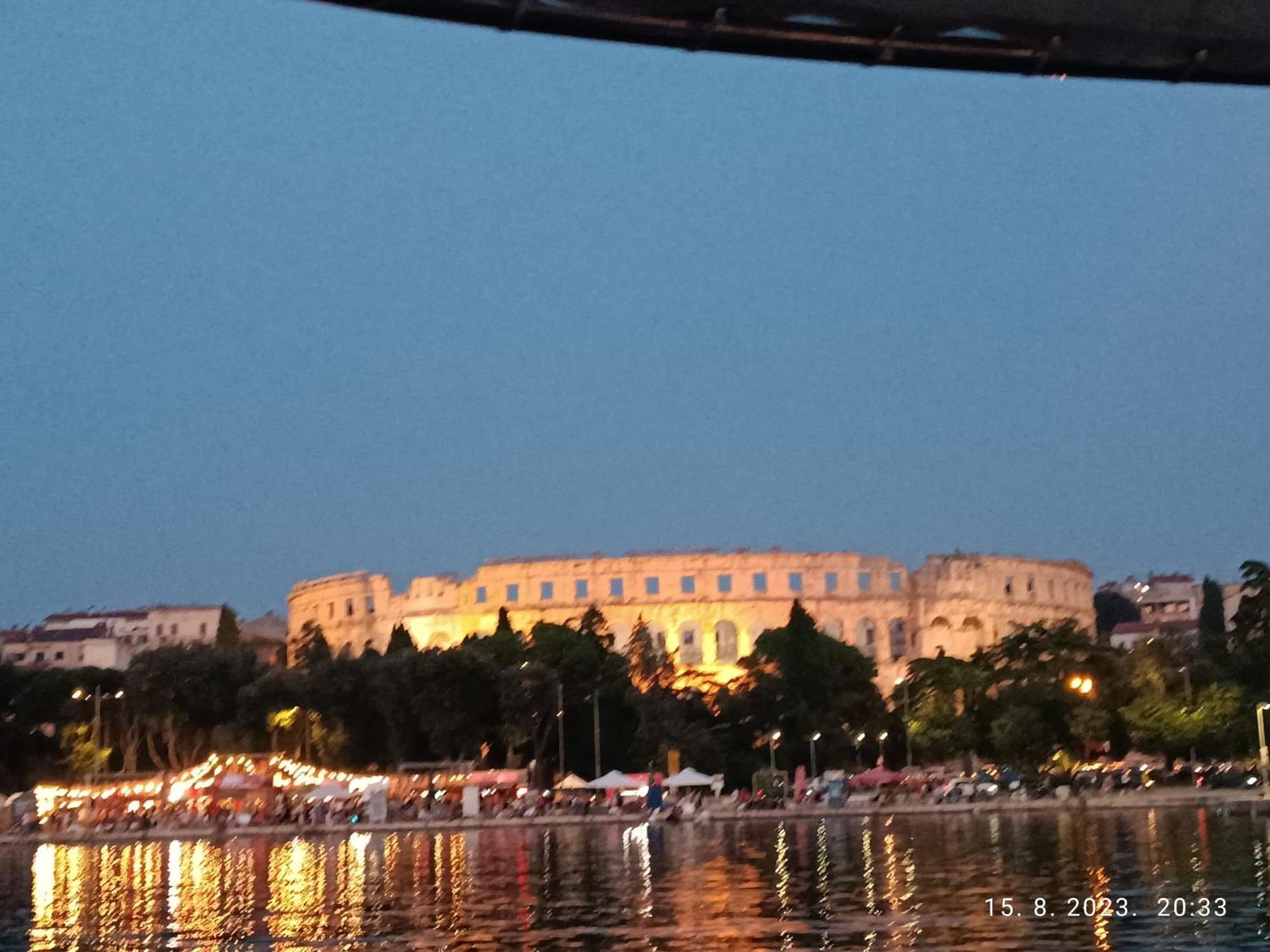Apartman Diana,Free Parking Pula Exterior photo