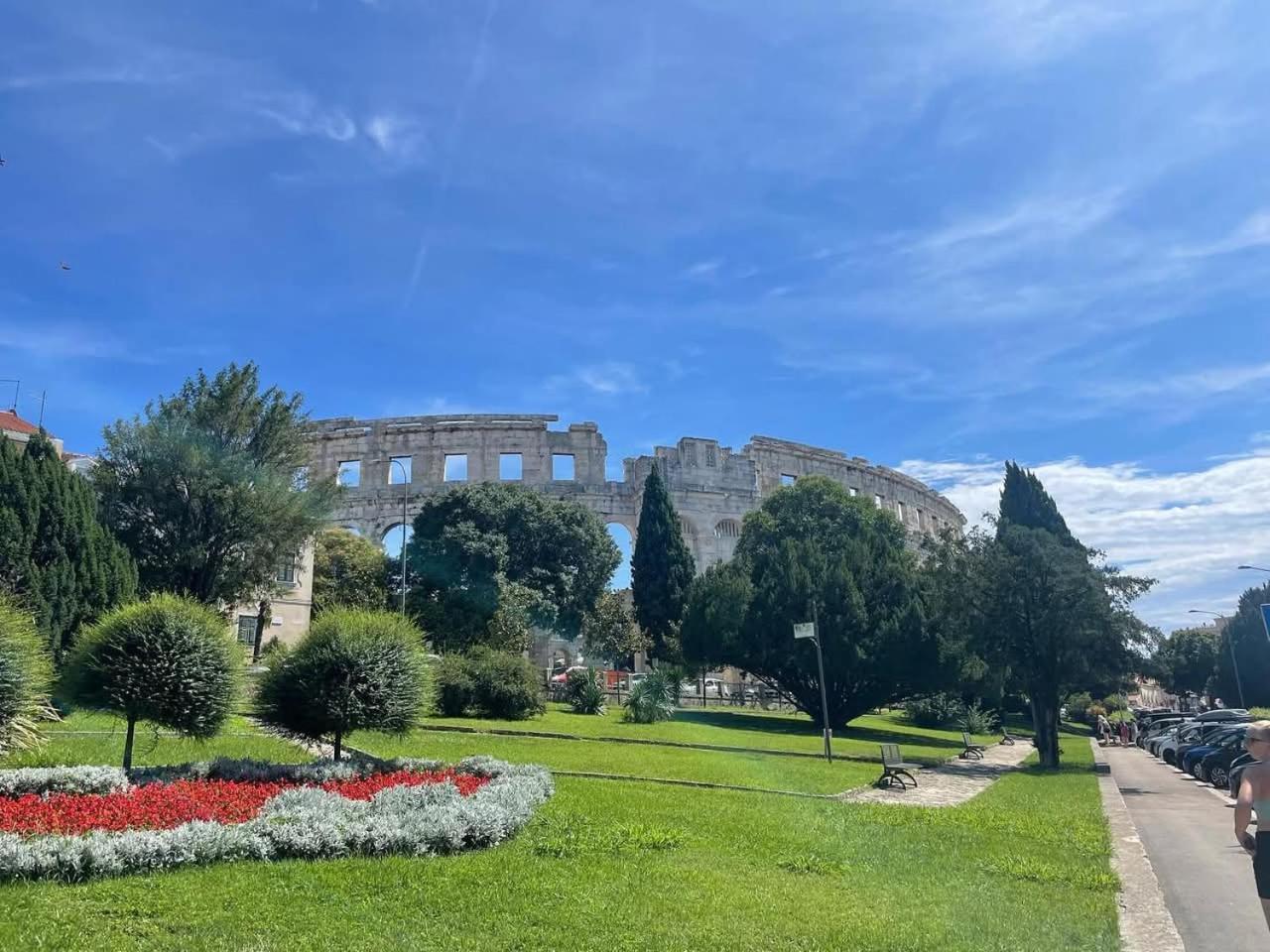 Apartman Diana,Free Parking Pula Exterior photo